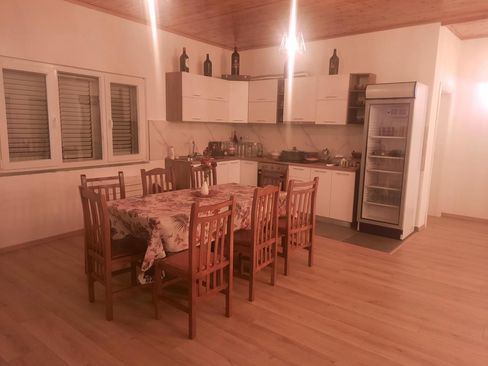 Villa Bujtina Lugina E Vjoses Përmet Esterno foto