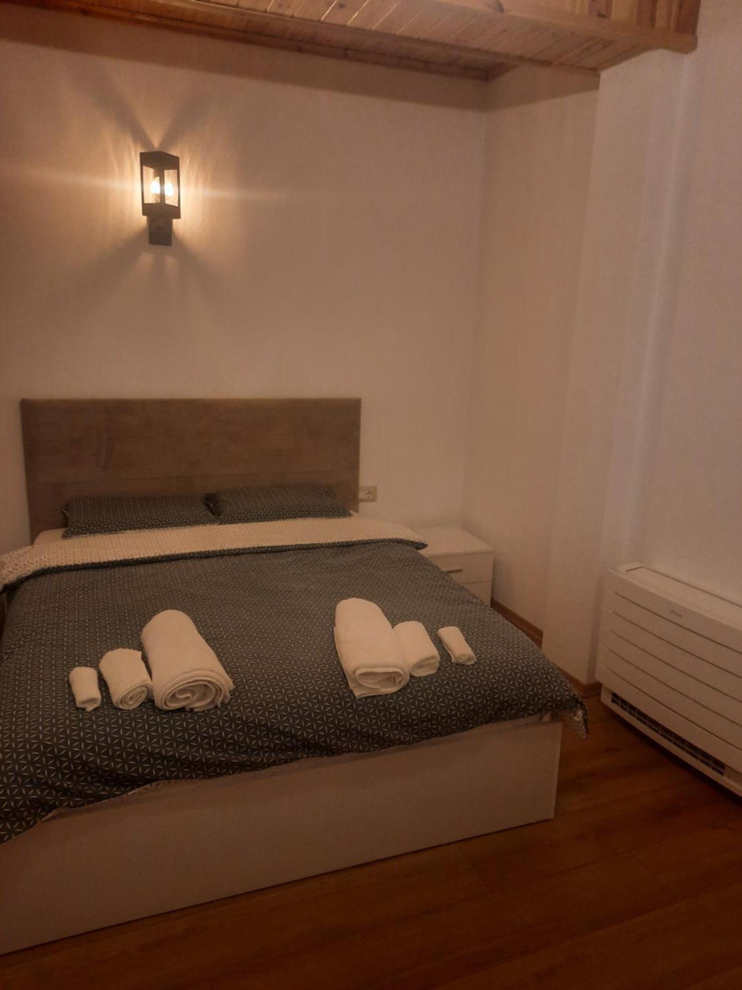 Villa Bujtina Lugina E Vjoses Përmet Esterno foto
