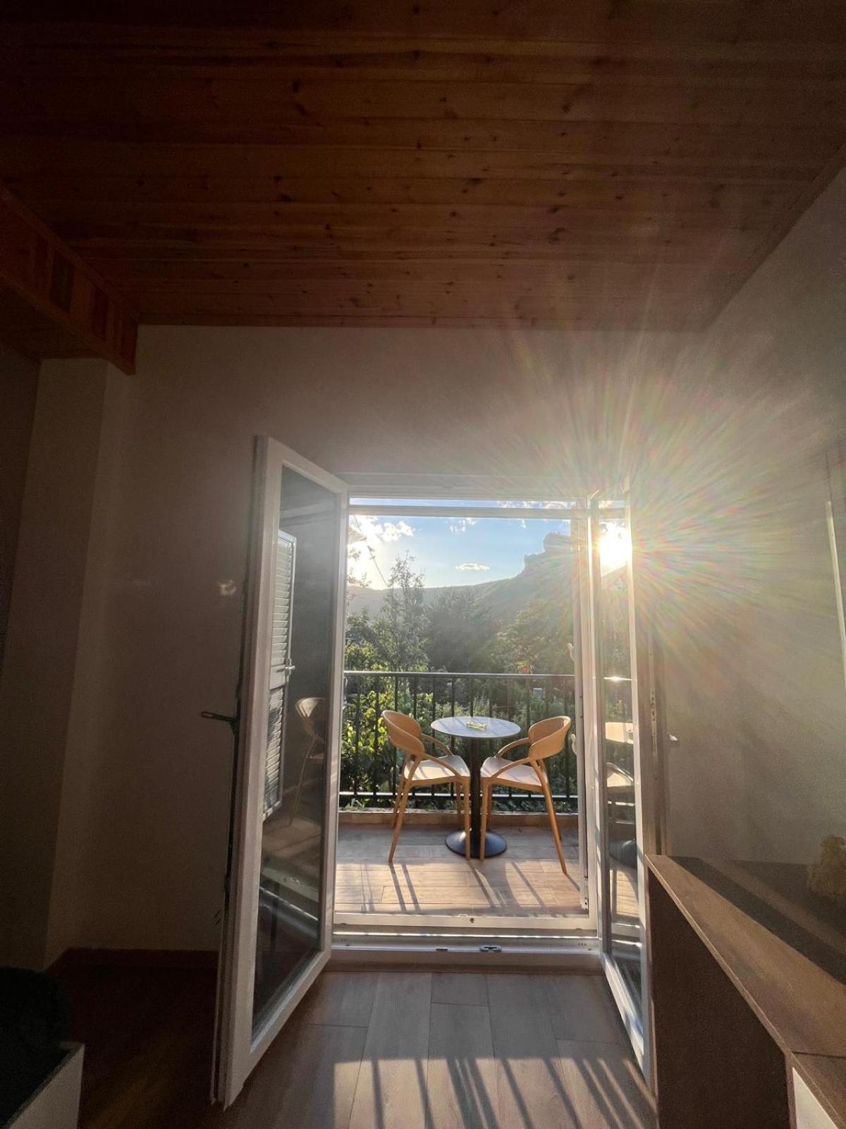 Villa Bujtina Lugina E Vjoses Përmet Esterno foto
